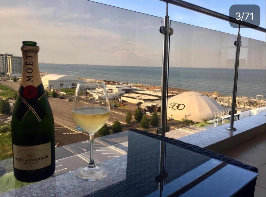 Summerland Mamaia View エクステリア 写真