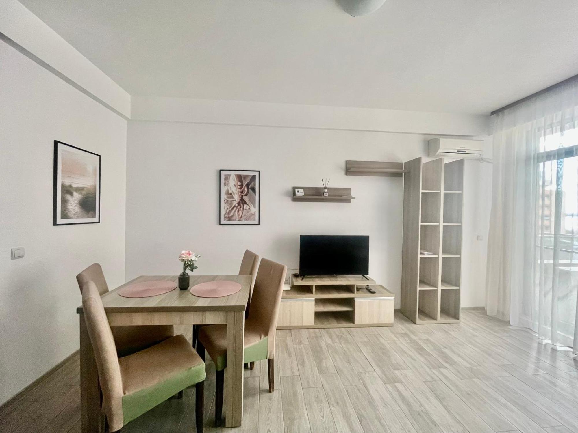Summerland Mamaia View エクステリア 写真