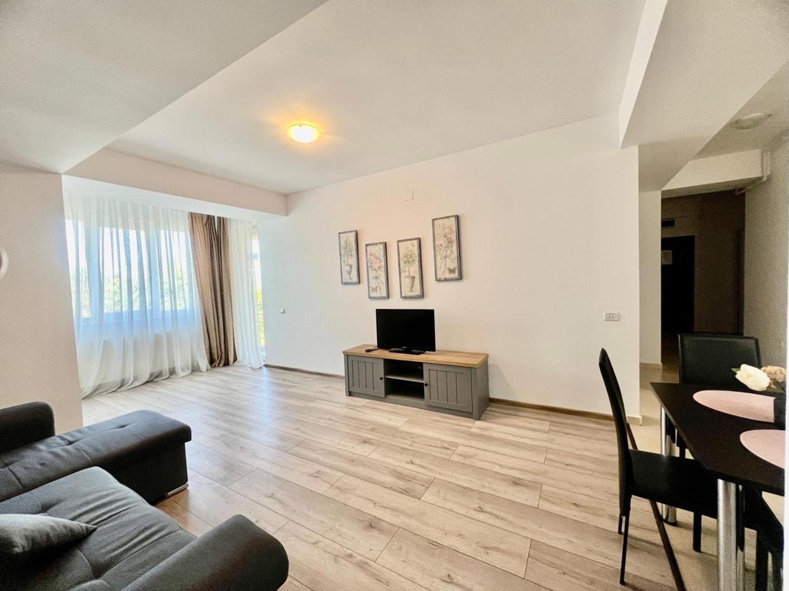 Summerland Mamaia View エクステリア 写真
