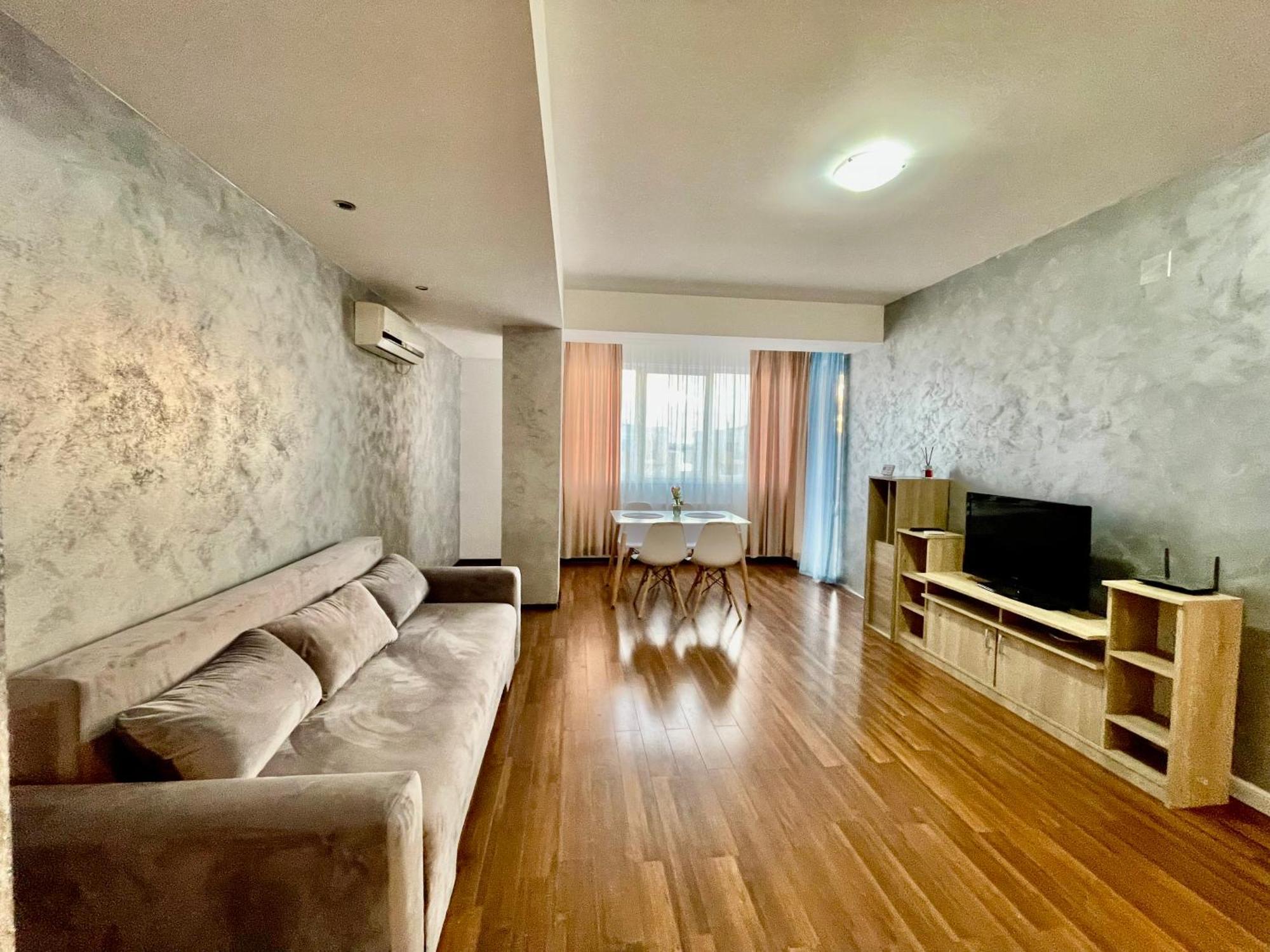 Summerland Mamaia View エクステリア 写真